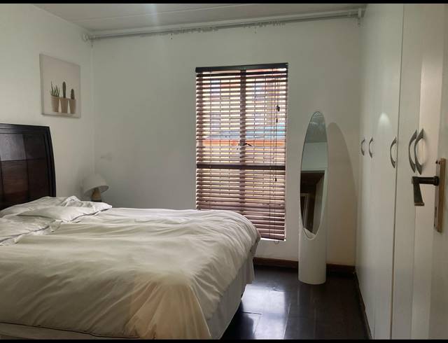 3 BEDROOM TOWNHOUSE FOR SALE IN ORMONDE